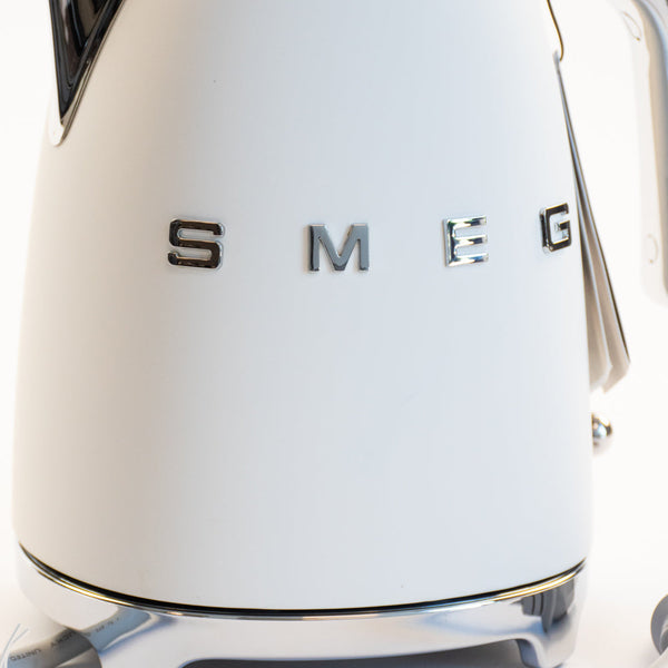 Open Box (#341) | Smeg Electric Tea Kettle, Matte White