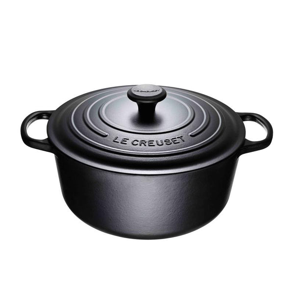Le Creuset Signature Cast-Iron Round French Oven 6.7L - Licorice