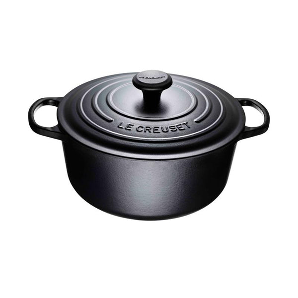 Le Creuset Signature Cast-Iron Round French Oven 5.3L - Licorice