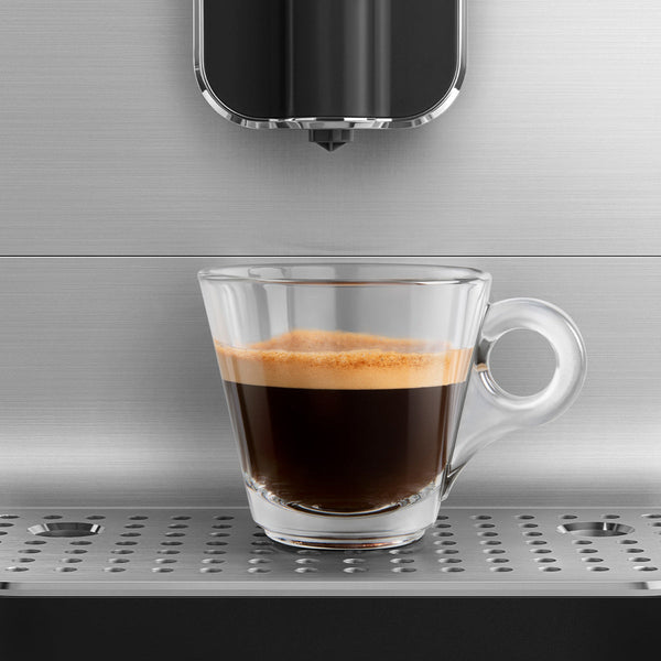 Smeg Super Automatic Espresso Machine with Hot Water - Matte Black