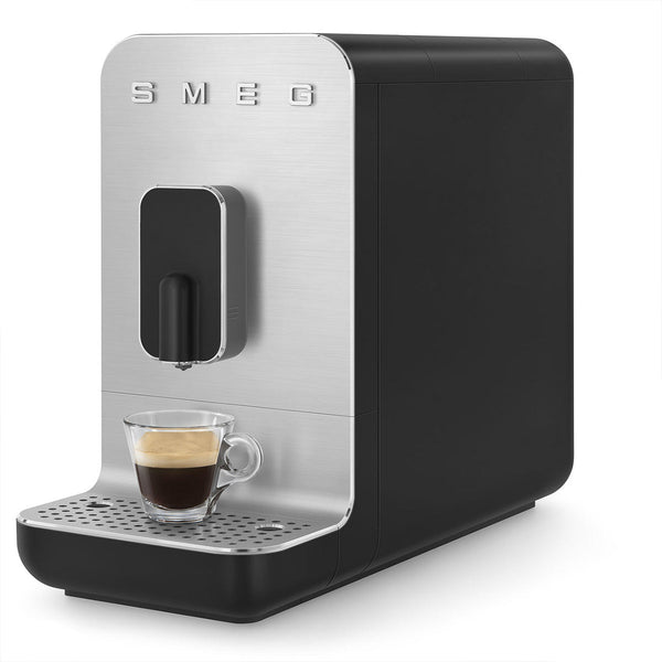 Smeg Super Automatic Espresso Machine with Hot Water - Matte Black