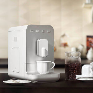 Smeg Super Automatic Espresso Machine with Hot Water - Matte White