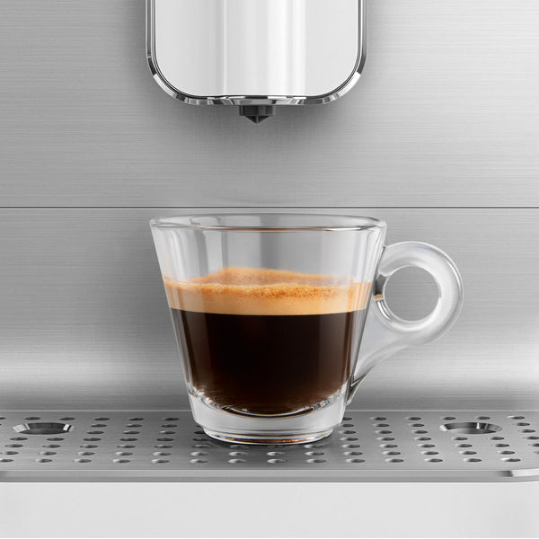 Smeg Super Automatic Espresso Machine with Hot Water - Matte White