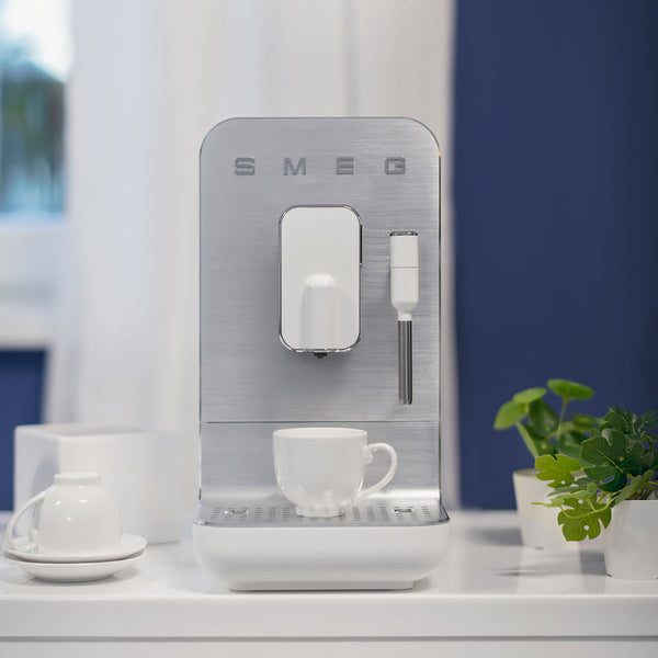 Smeg Super Automatic Espresso Machine with Steam Wand - Matte White