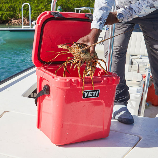 YETI Roadie 24 Hard Cooler, Bimini Pink
